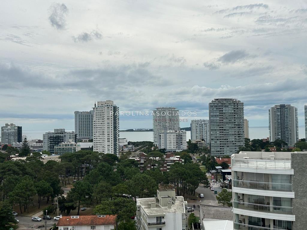 Penthouse en Venta de 3 Dormitorios en Punta del
