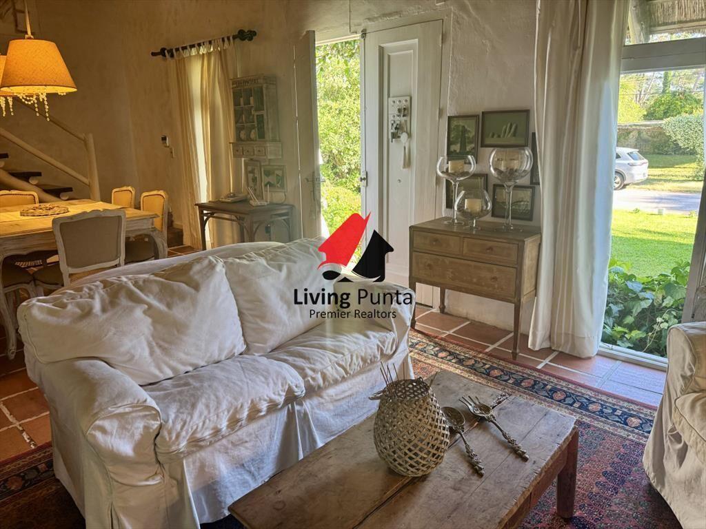 Hermosa casa con piscina en venta