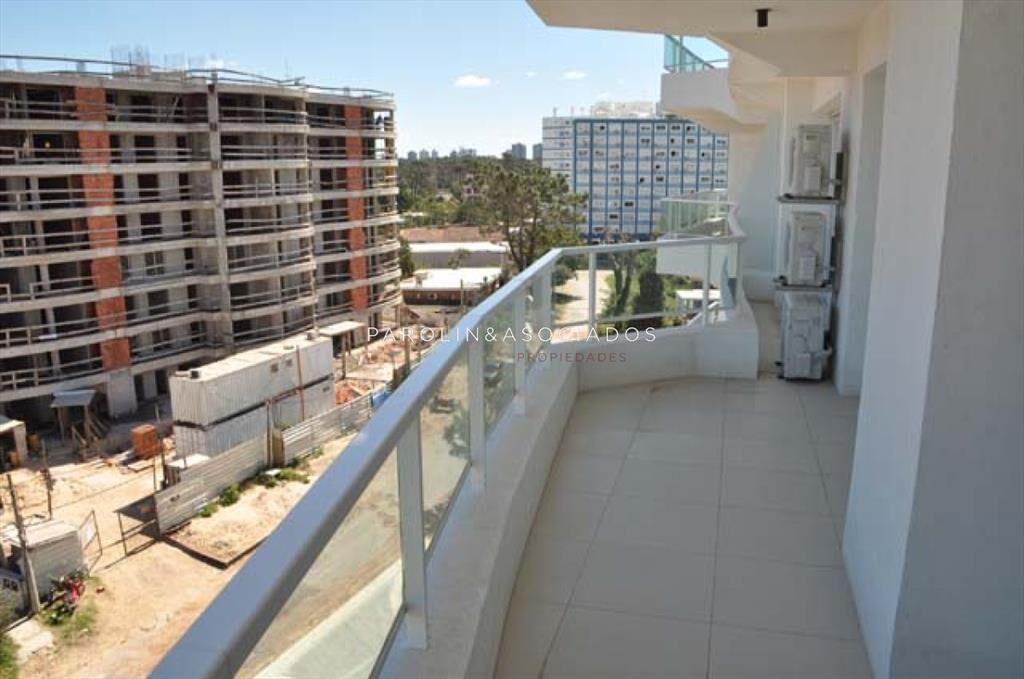 Departamento en Venta de 2 dormitorios en Punta