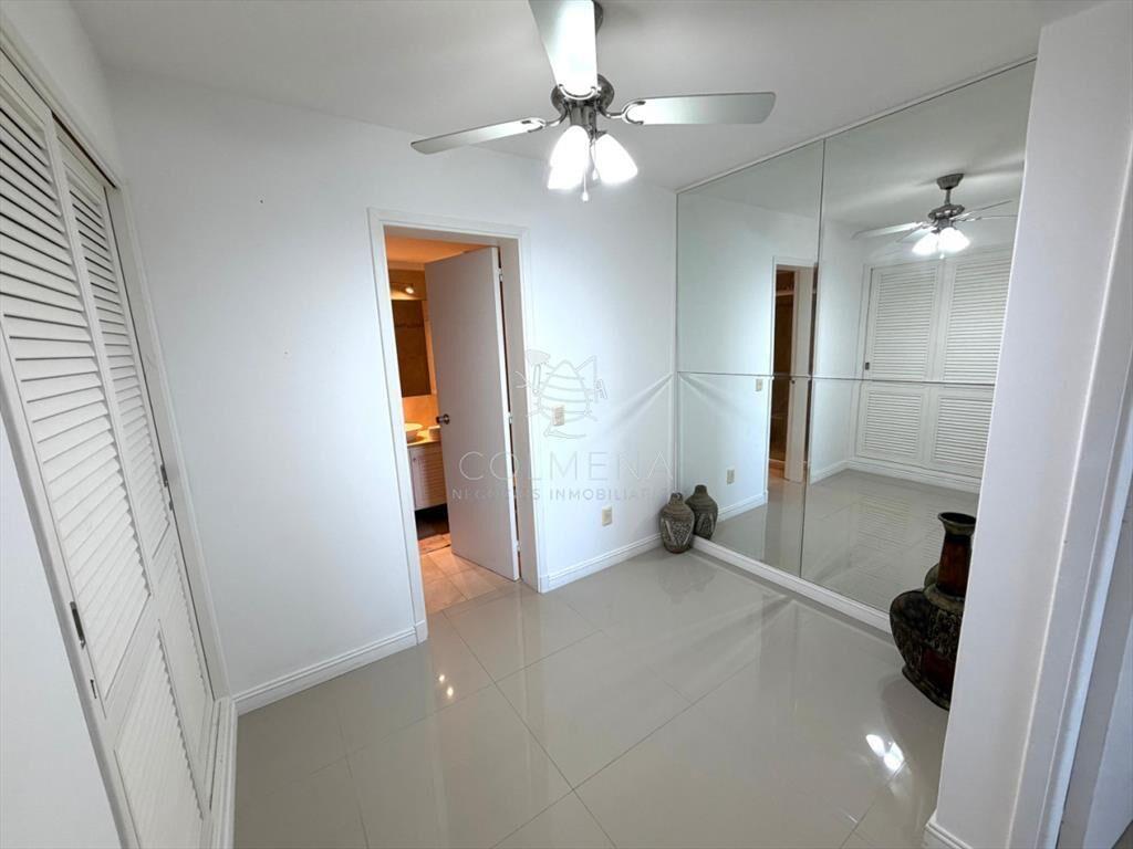 apartamento en venta frente al mar, parada 19