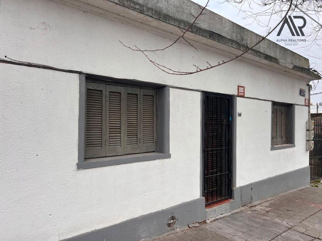 CASA ALQUILER SAYAGO AV MILLAN DOS A TRES DORMITORIOS SI...