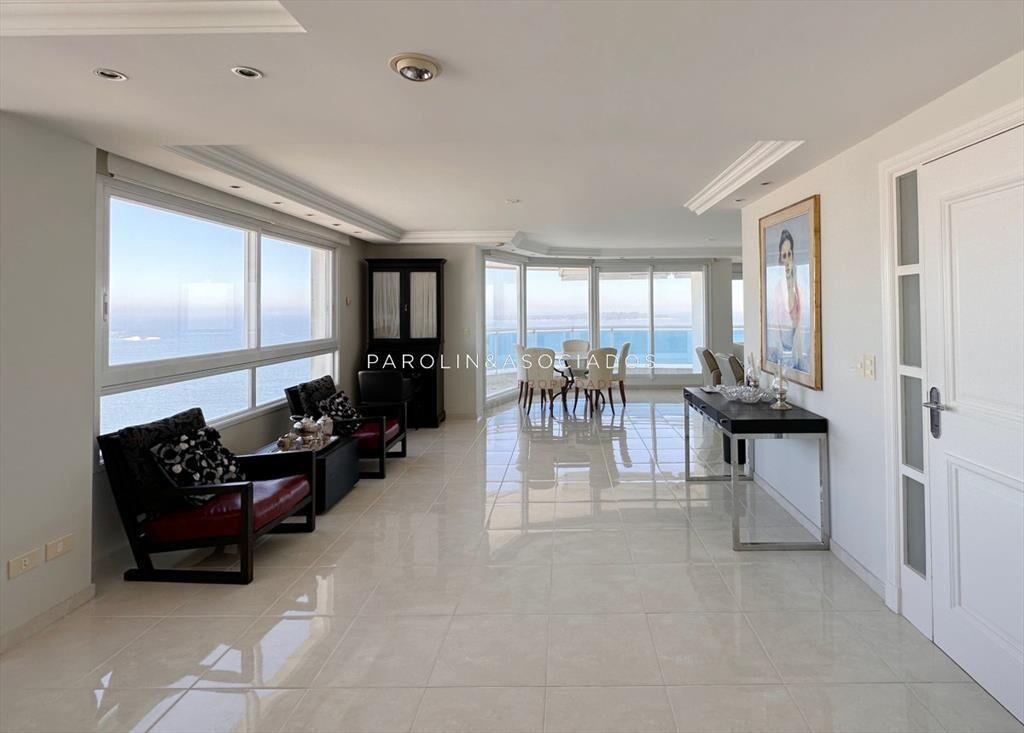 Hermoso apartamento en venta en Millenium Tower,