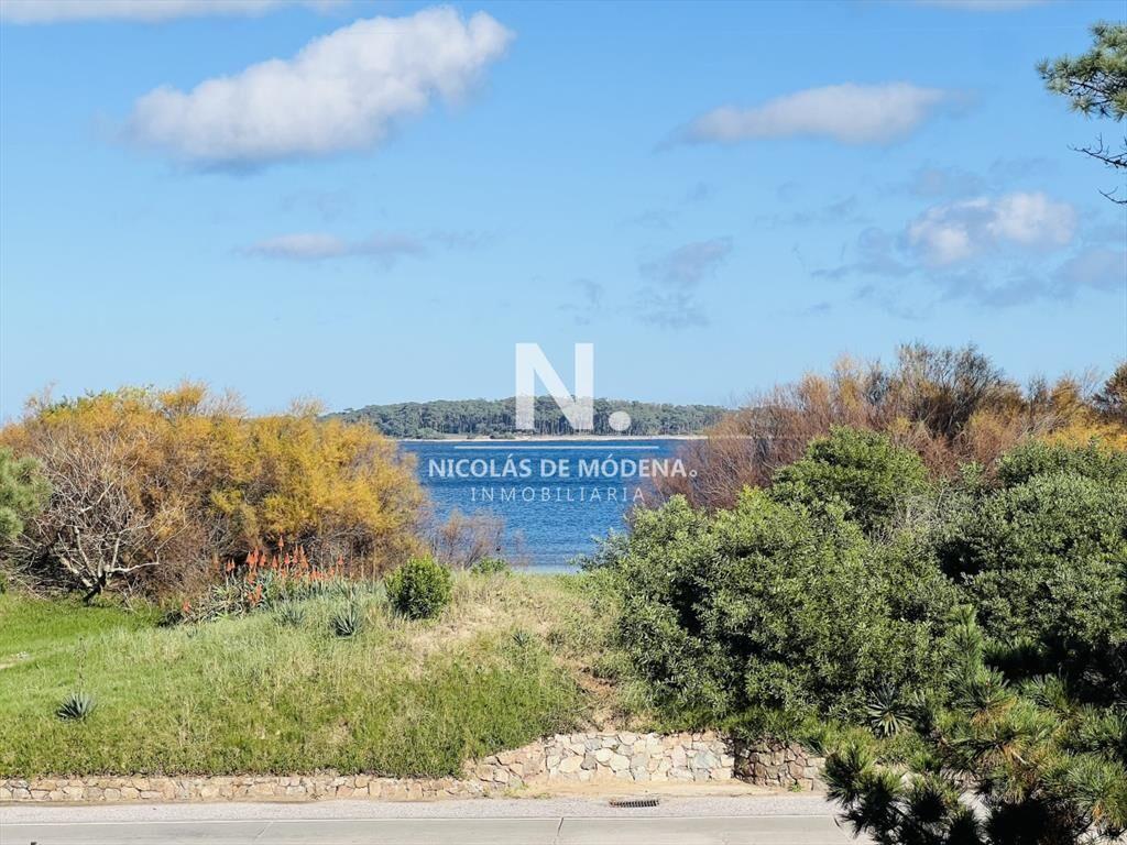 Venta de Apartamento de 3 dormitorios en Primera
