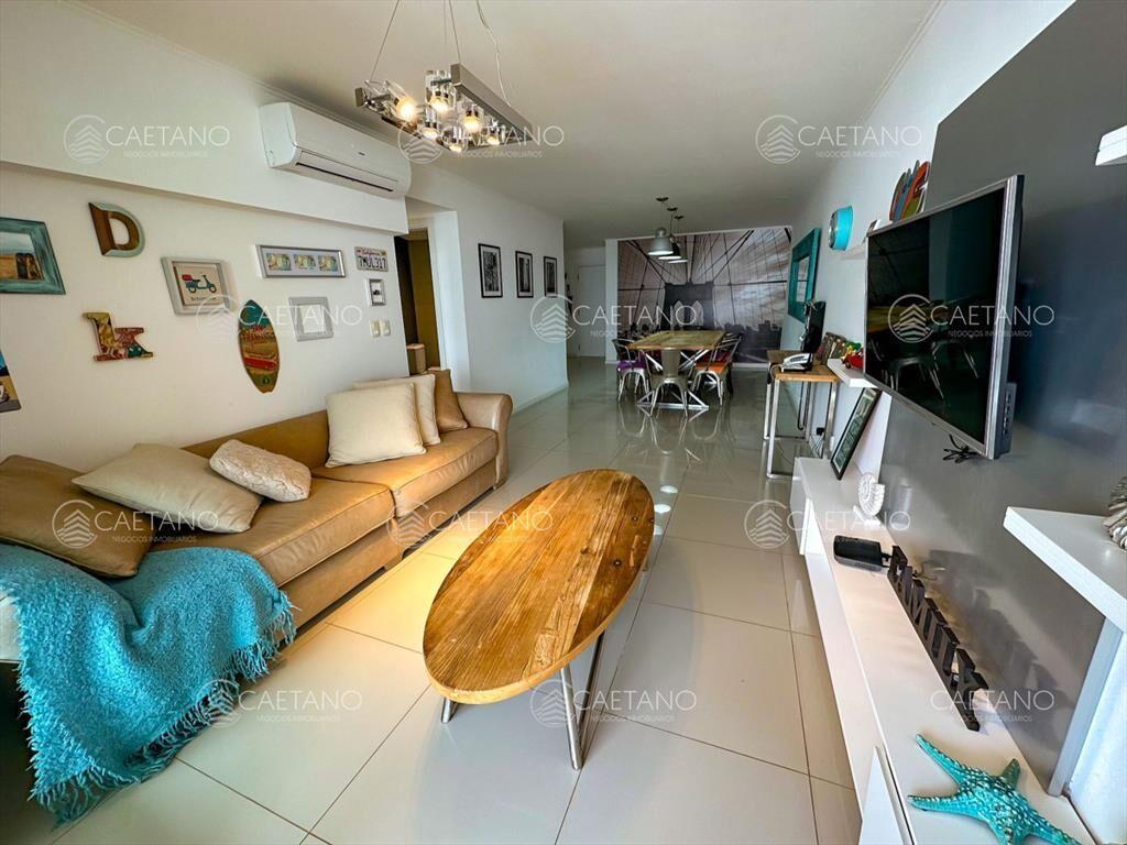 Apartamento en venta 3 dormitorios en la Brava,