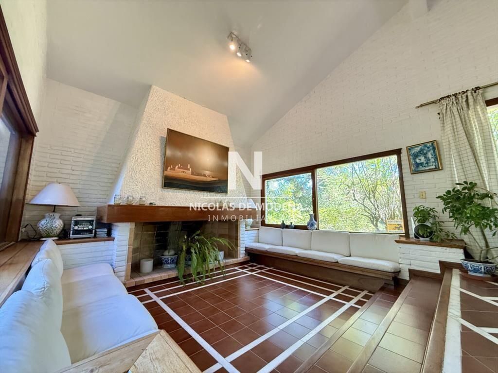 Vende Casa en Lugano de 4 dormitorios en Punta