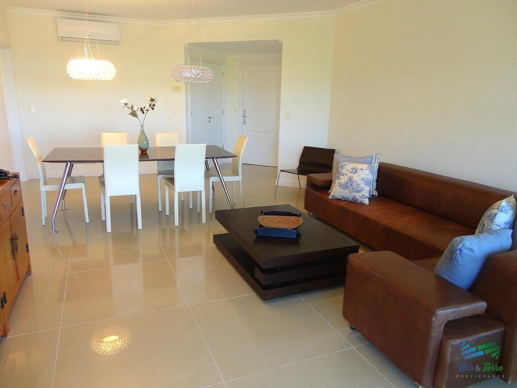Venta de apartamento dúplex en complejo sobre de