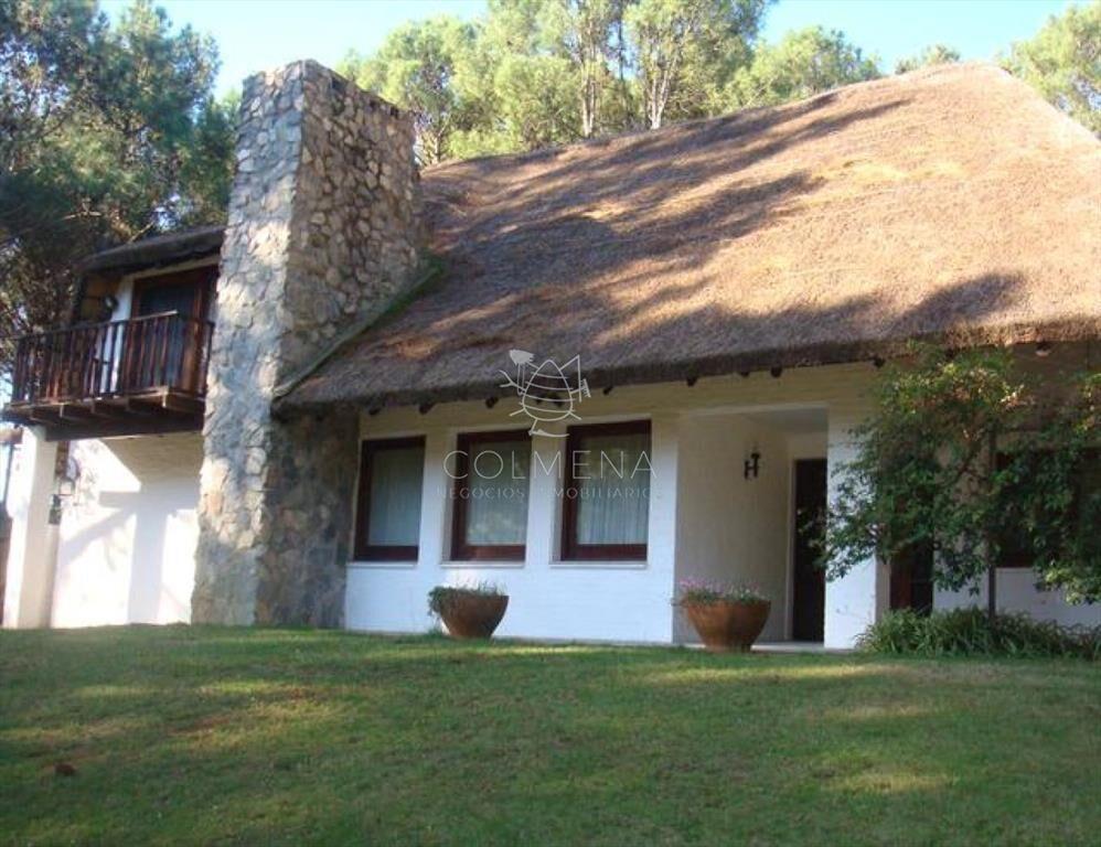 Casa en el club del lago, Punta Ballena.