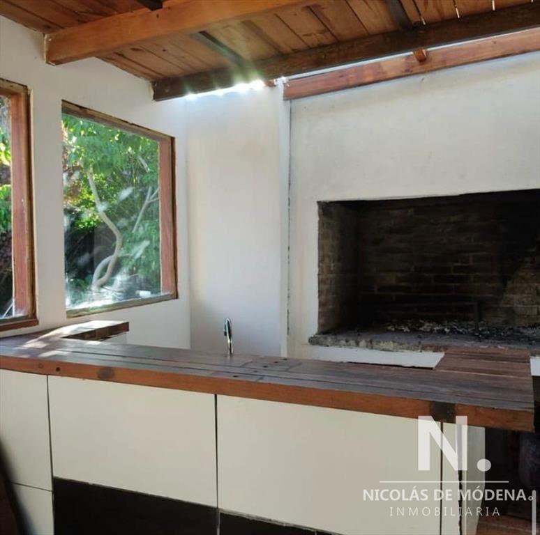Chalet de 3 dormitorios, ideal para vivienda permanente.