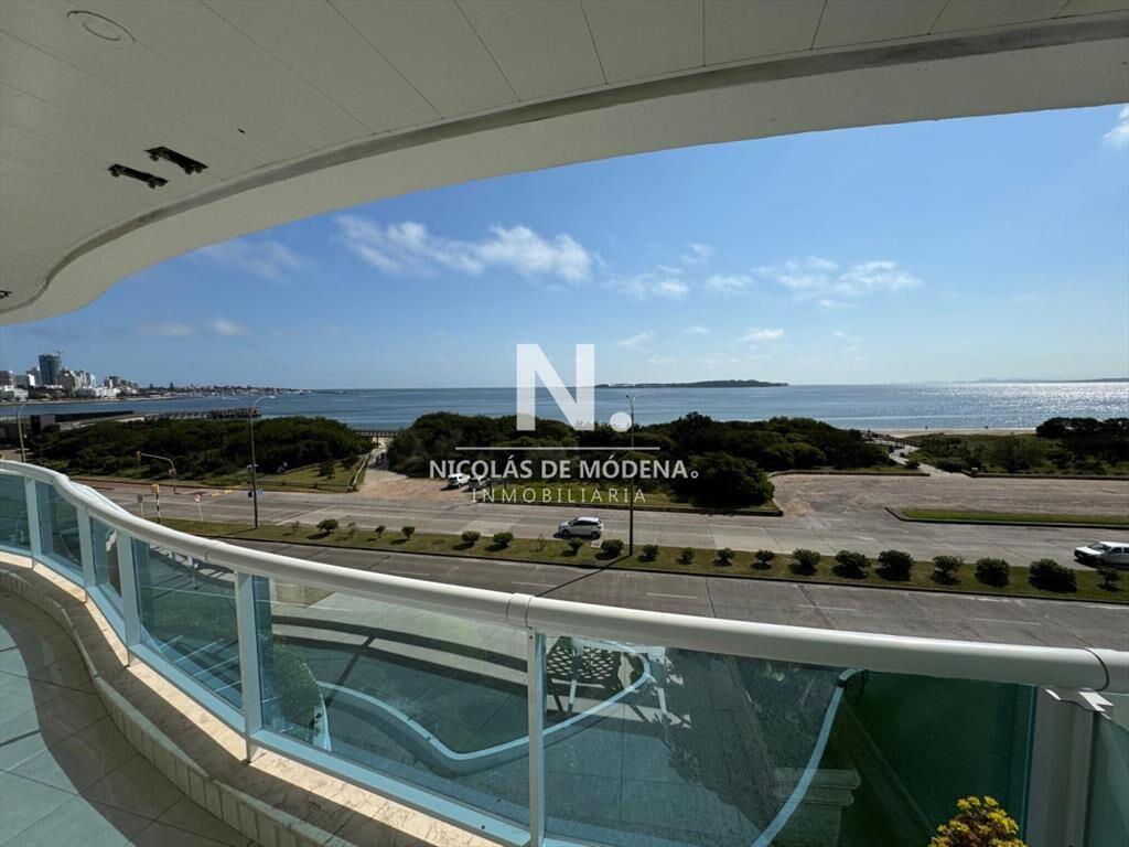 Apartamento en Mansa, 3 dormitorios en venta,