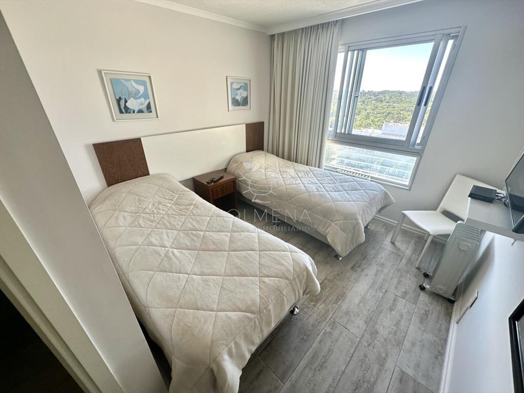 Pent House duplex en torre de categoria con