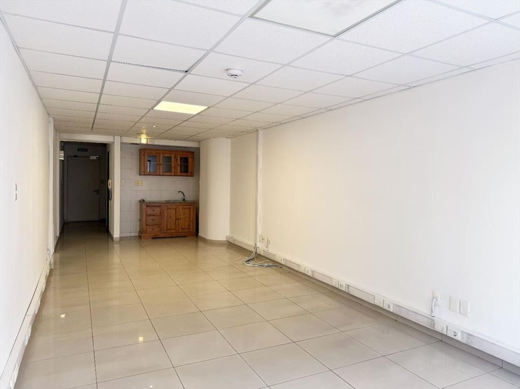 ALQUILER OFICINA CENTRO PLAZA CAGANCHA