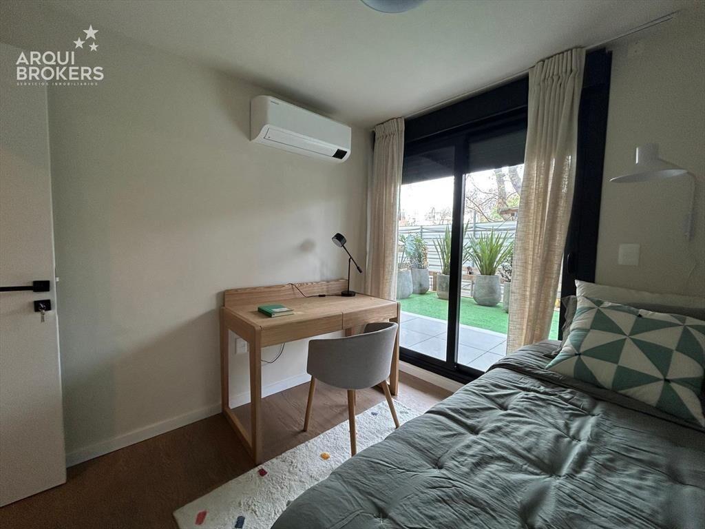 Apartamento de dos dormitorios en venta en Buceo - 504