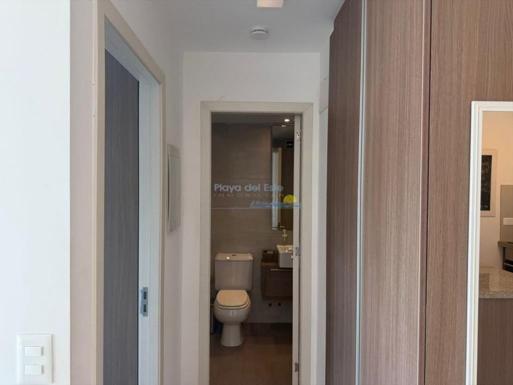 Apartamento en alquiler anual de 1 dormitorio en