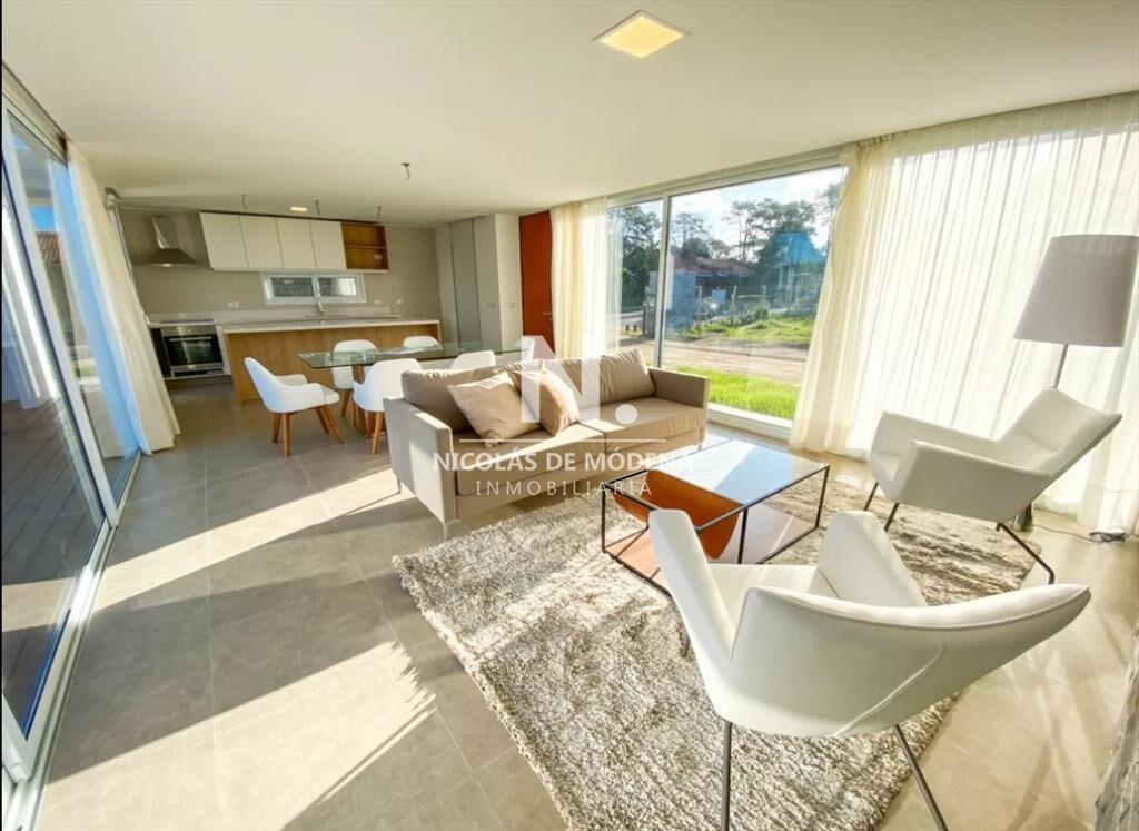 Casa de 3 dormitorios y 3 Baños en Barrio Punta