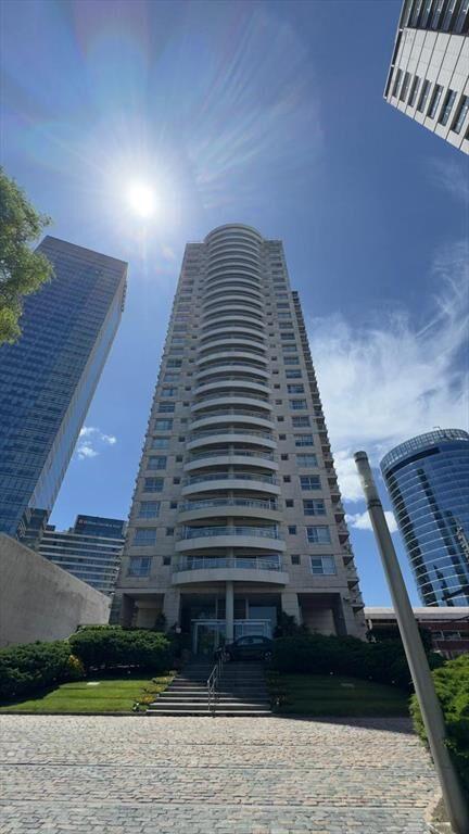 Proximo Rambla Puerto del Buceo, vista al mar, 90 m2 , terr