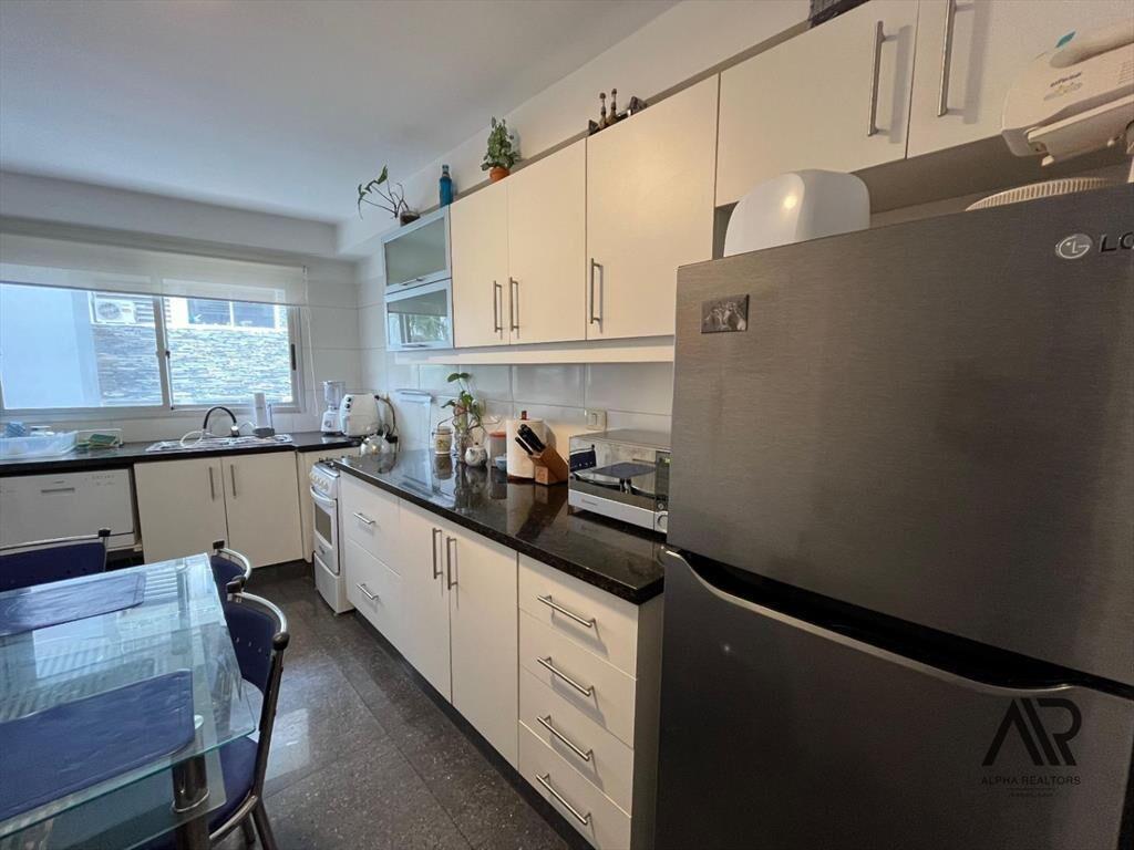 Apartamento en venta de 2 dormitorios, 2 baños y 2 garaj...