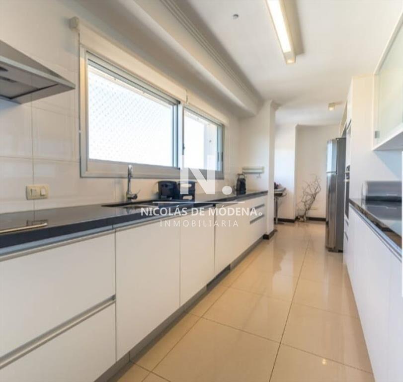 Departemtno de 3 dor + dependencia en venta.
