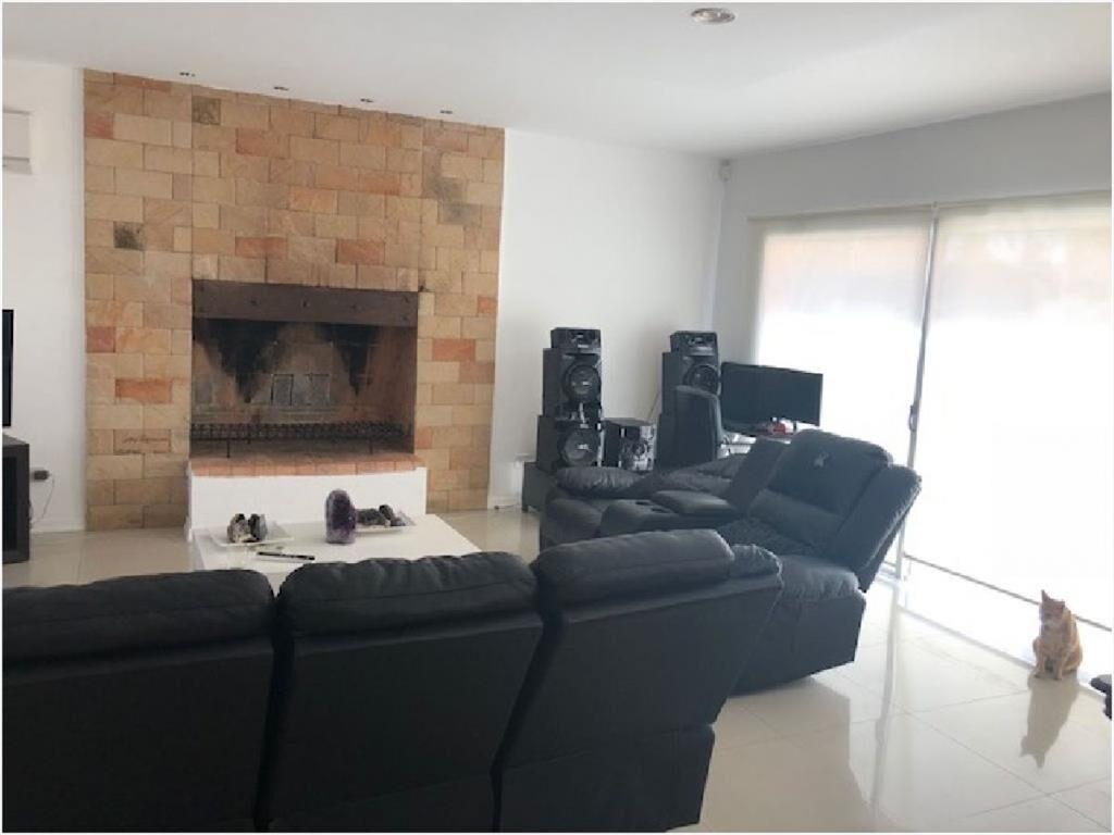 casa a estrenar en zona de playa brava