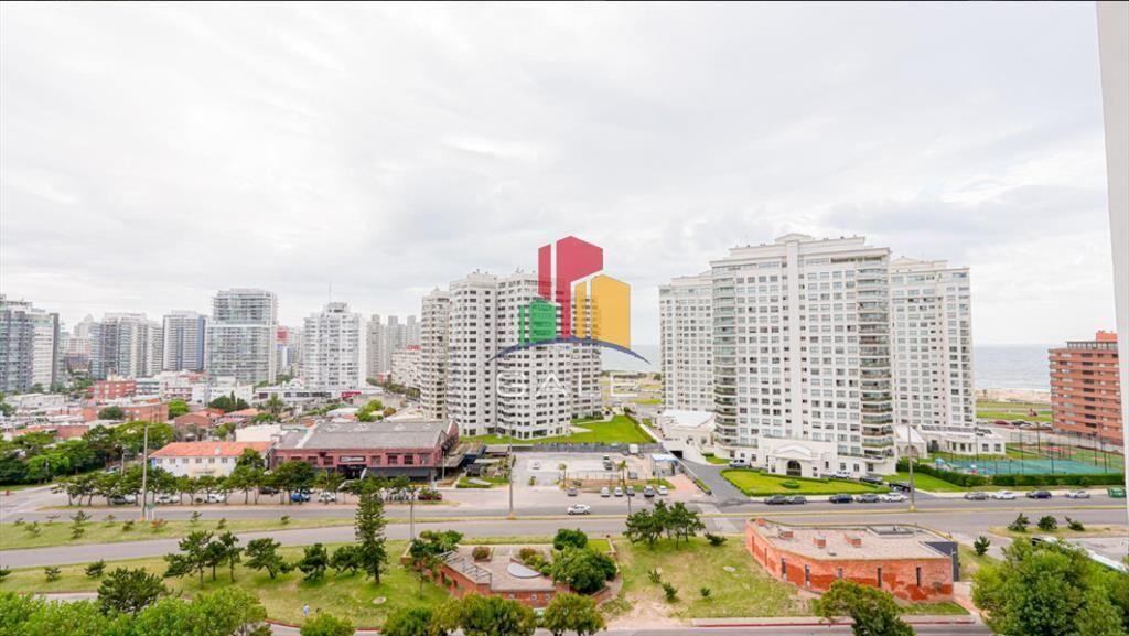 Apartamento en venta - Playa Mansa, Punta del