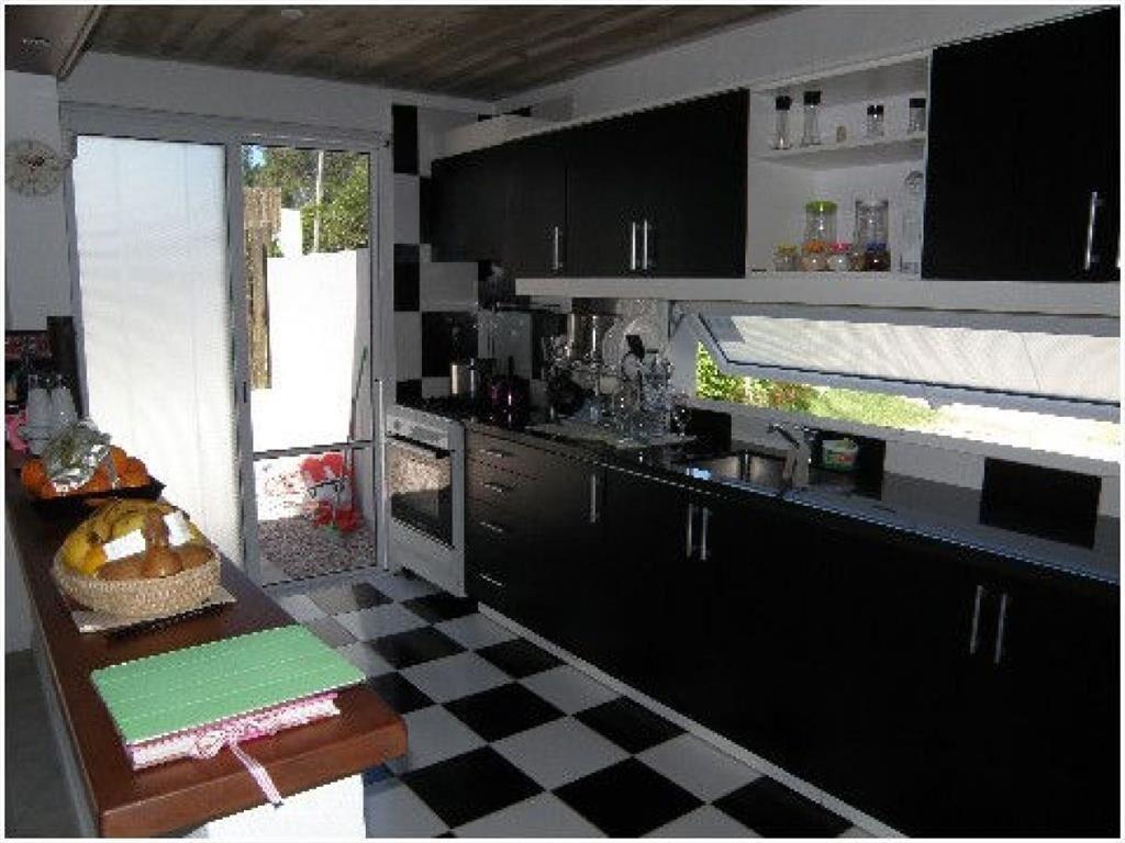 VENTA DE CASA DE 3 DORMITORIOS EN LA BARRA PUNTA DEL ESTE