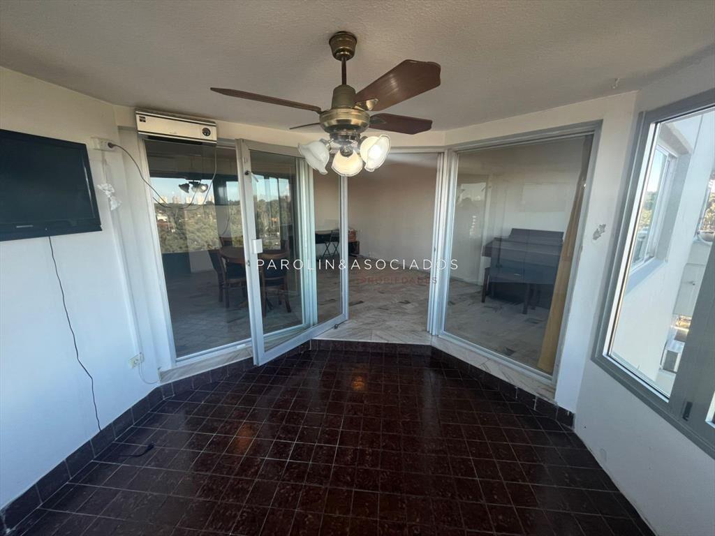 Apartamento en Venta de 3 dormitorios en Av. Roosevelt , Pu