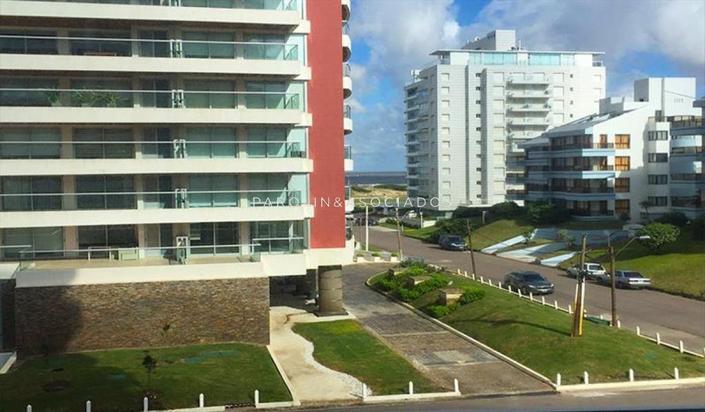 Apartamento de 2 dormitorios en venta en Torre