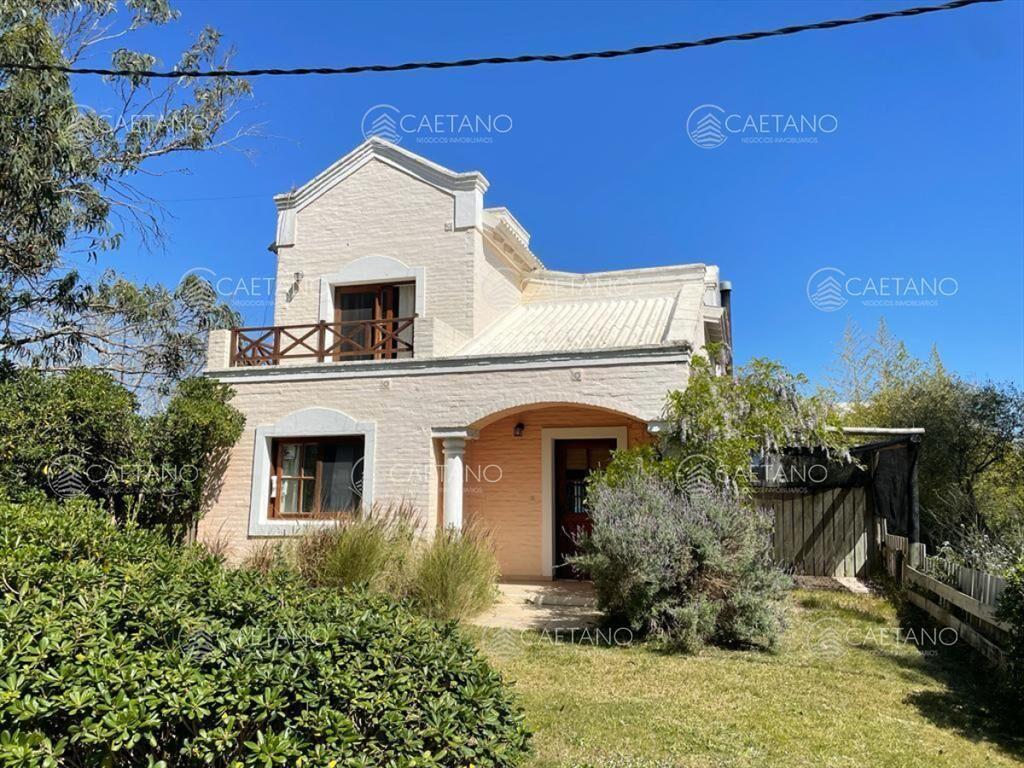 Casa en Alquiler de 4 dormitorios