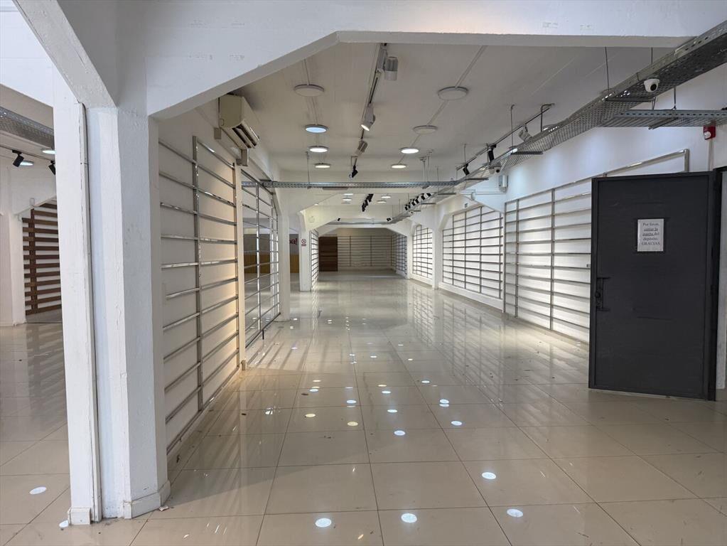 ALQUILER GRAN LOCAL COMERCIAL ITUZAINGO Y SARANDI