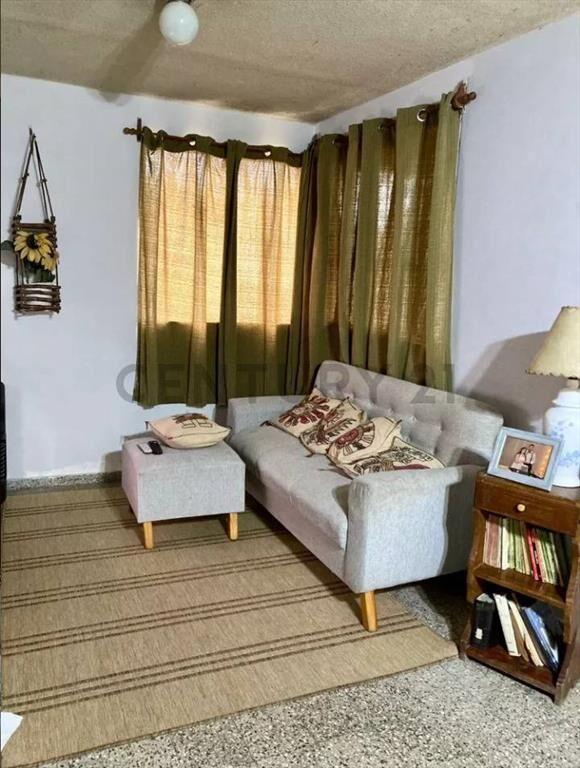 VENTA DUPLEX,3 DORMITORIOS,PATIO,PARRILLERO,COCHERA-LA PAZ.