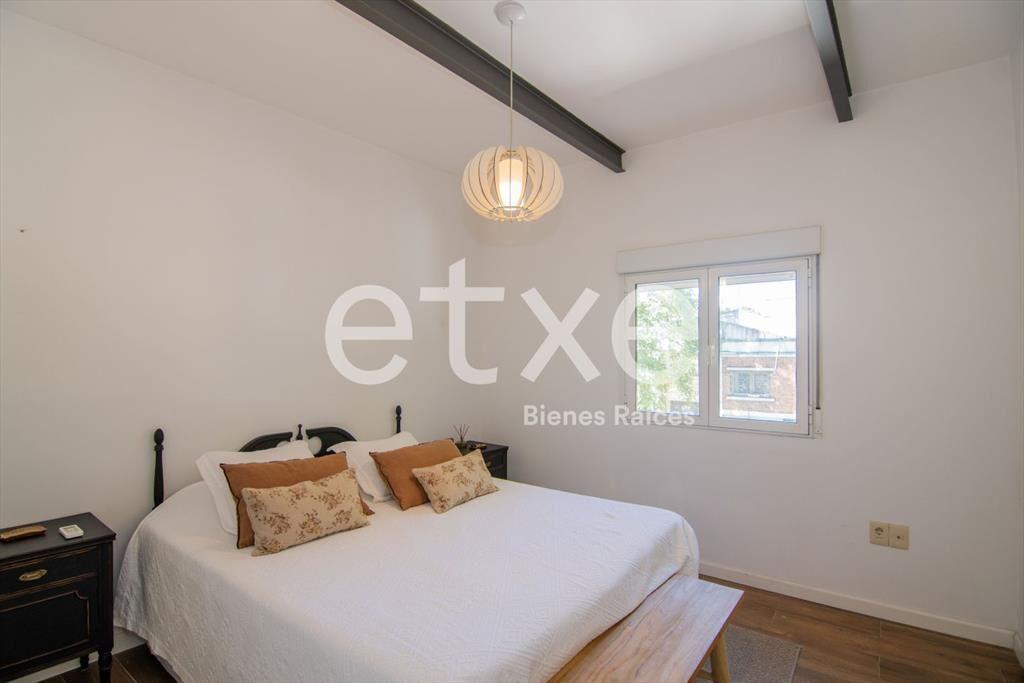 Apartamento reciclado en Venta en La Comercial....