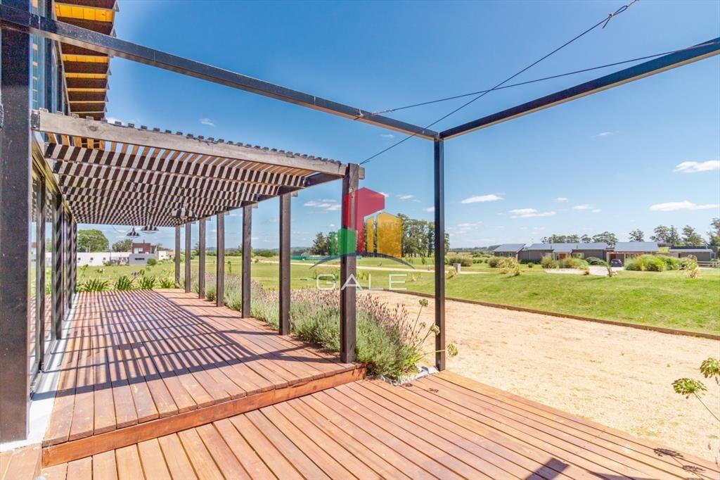 Moderna casa en barrio privado El Quijote en