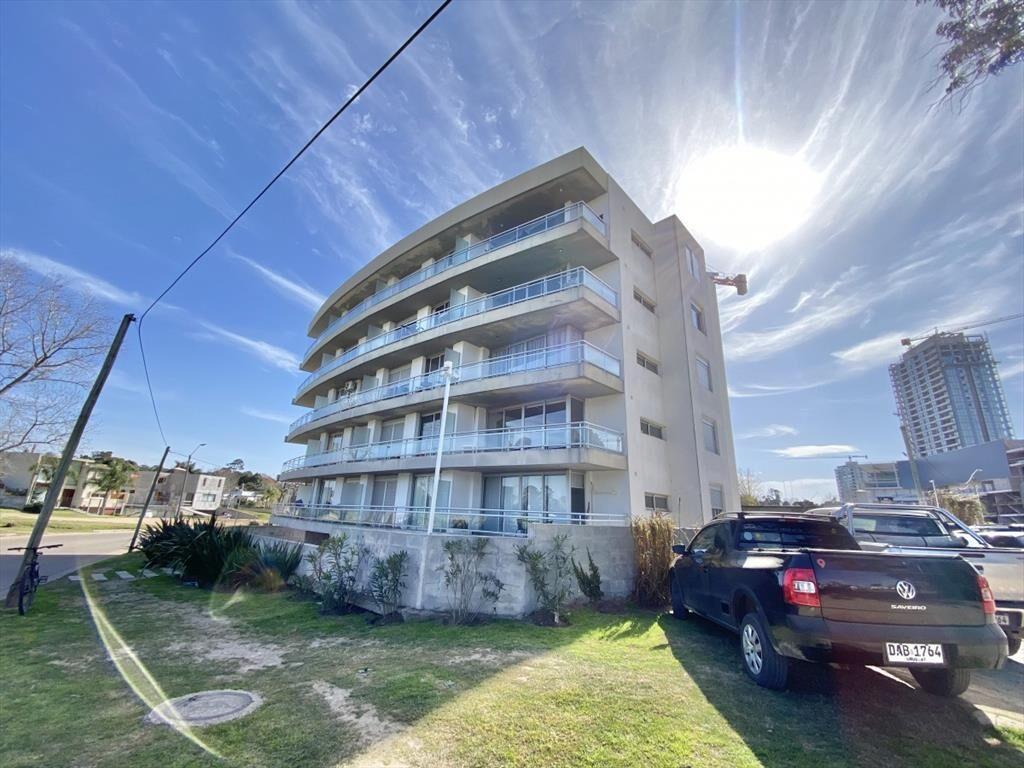 VENTA APARTAMENTO 2 DORMITORIOS EDIFICIO LA LOMA MALDONADO