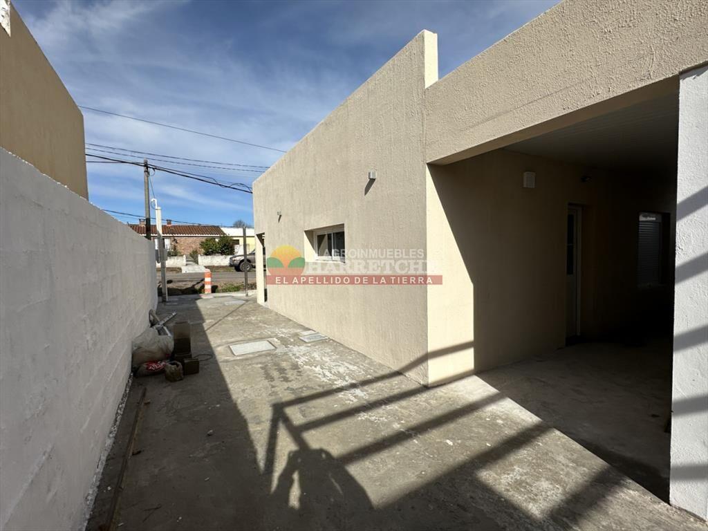 Alquiler en Canelones, 2 dorm, cocina comedor a