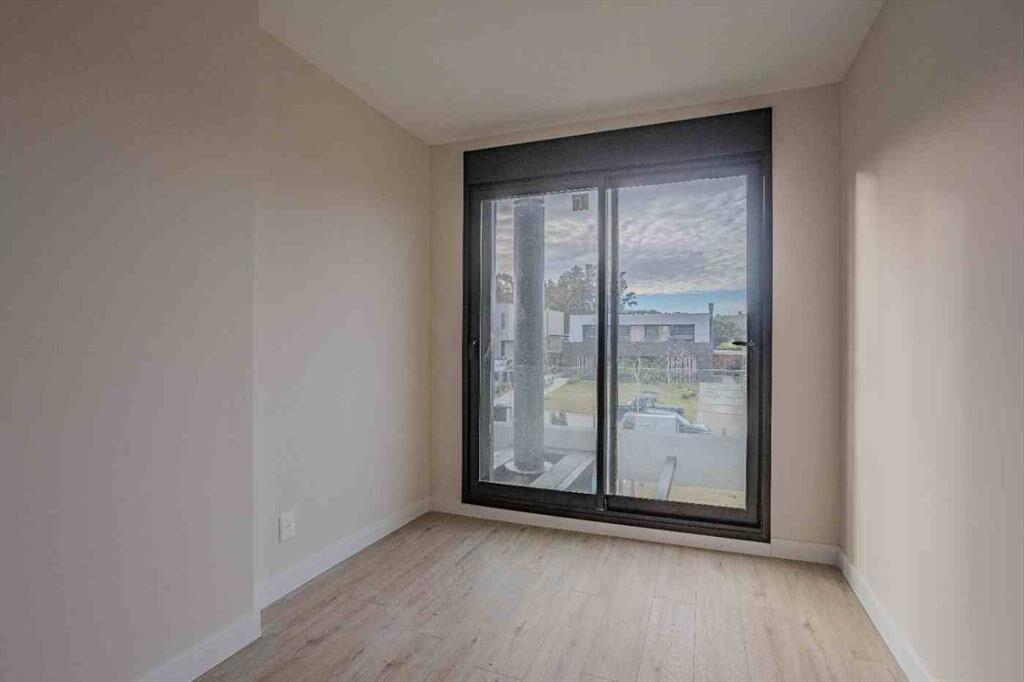 VENTA CASA PH 4 DORMITORIOS EN BARRIO PARQUES 2