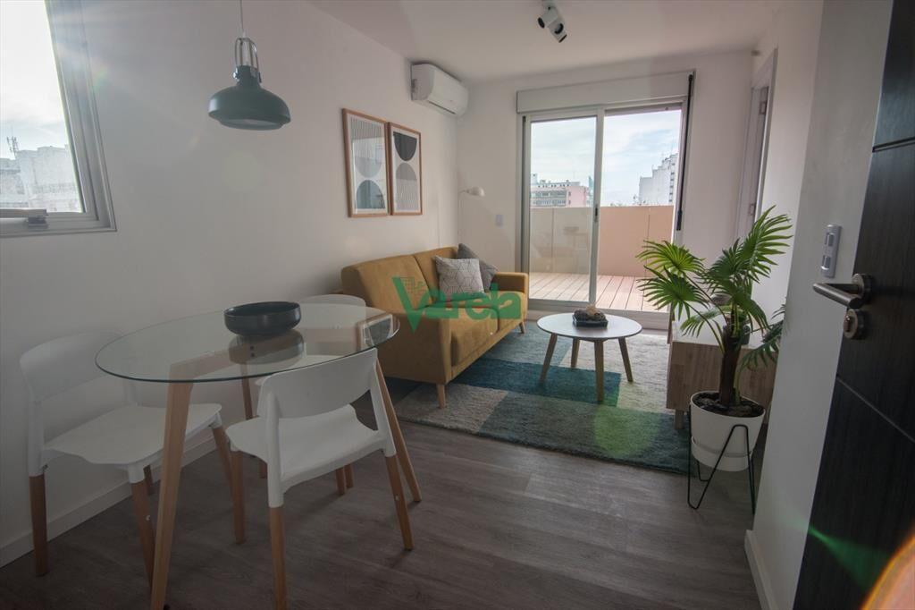Venta apartamento 1 dormitorio penthouse centro a