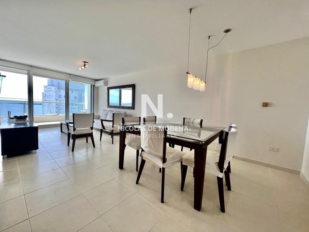 Apartamento en alquiler temporario Playa Mansa 2