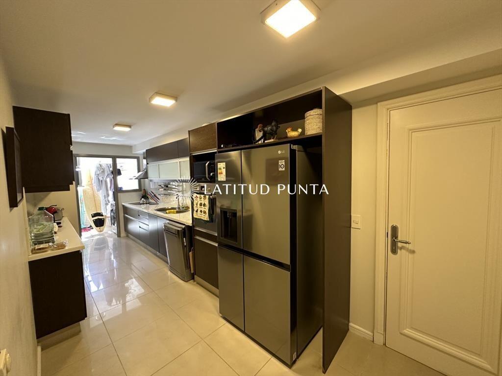 Apartamento en Brava, 3 dormitorios