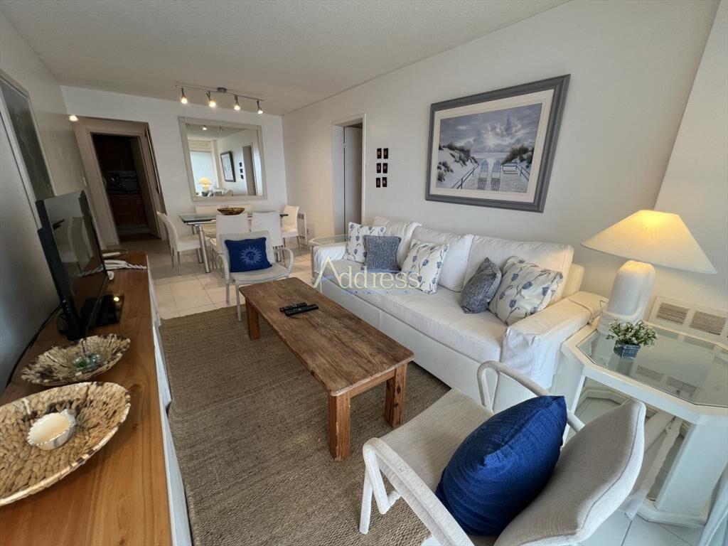 APARTAMENTO EN BRAVA CON VISTAS Y SERVICIOS