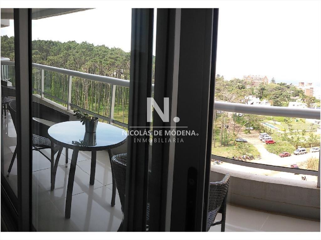 Apartamento de categoría a pasos Del Mar