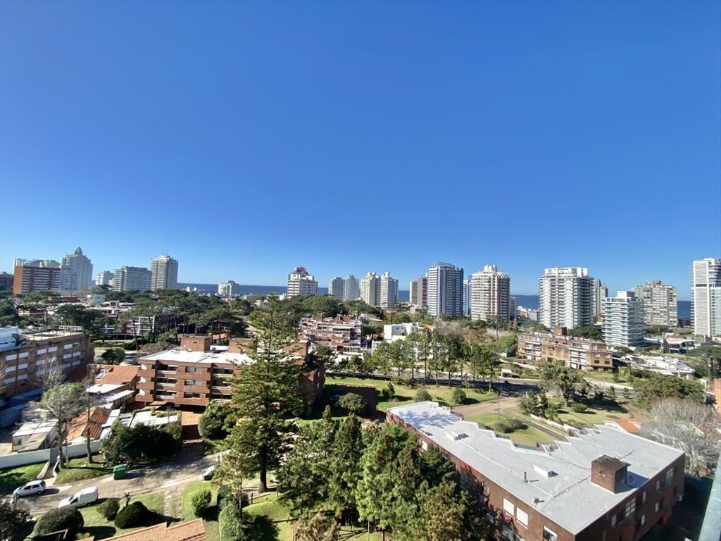 VENTA DE APARTAMENTO PENTHOUSE DE 3 DORMITORIOS