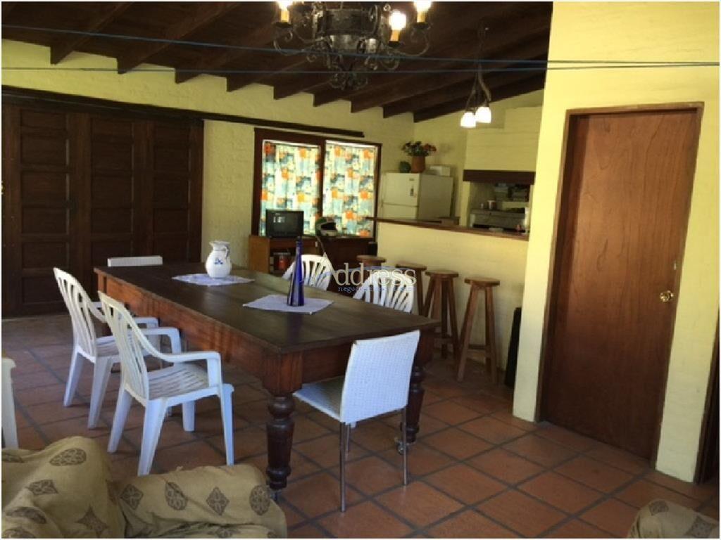 Casa en Cantegril, 3 dormitorios *