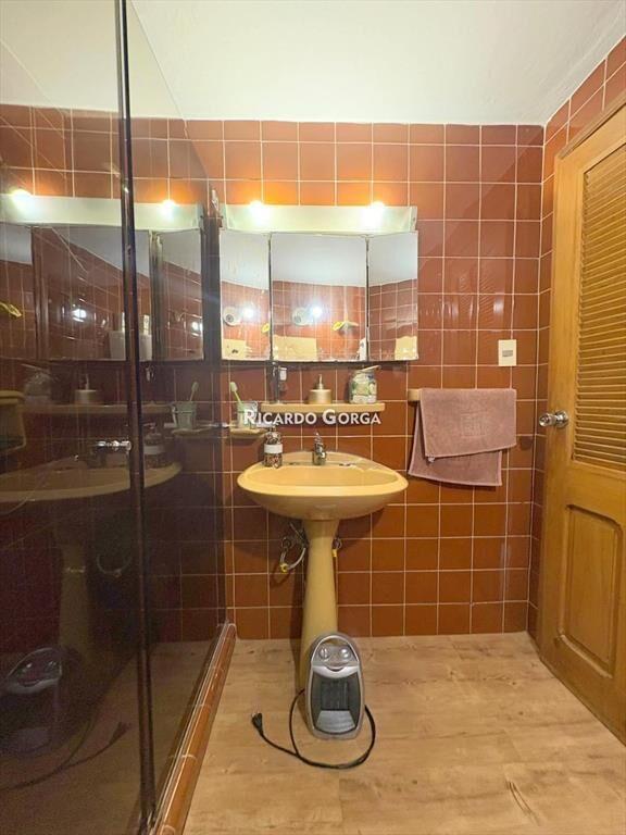 Casa en venta de 3 o 4 dormitorios y azotea con barbacoa...