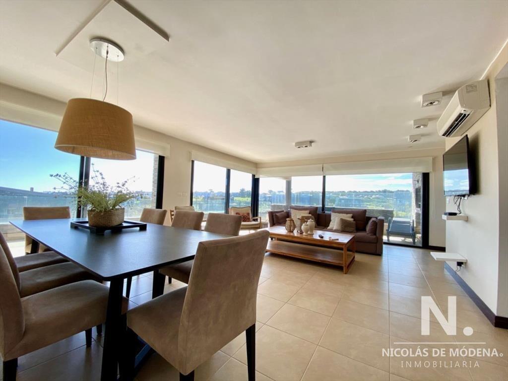 Departamento en venta de 3 dormitorios y dependencia en Man