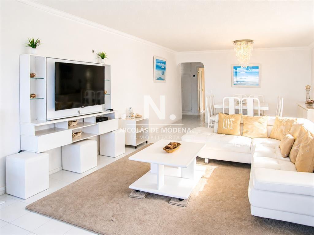 Apartamento de 3 dormitorios en Playa brava
