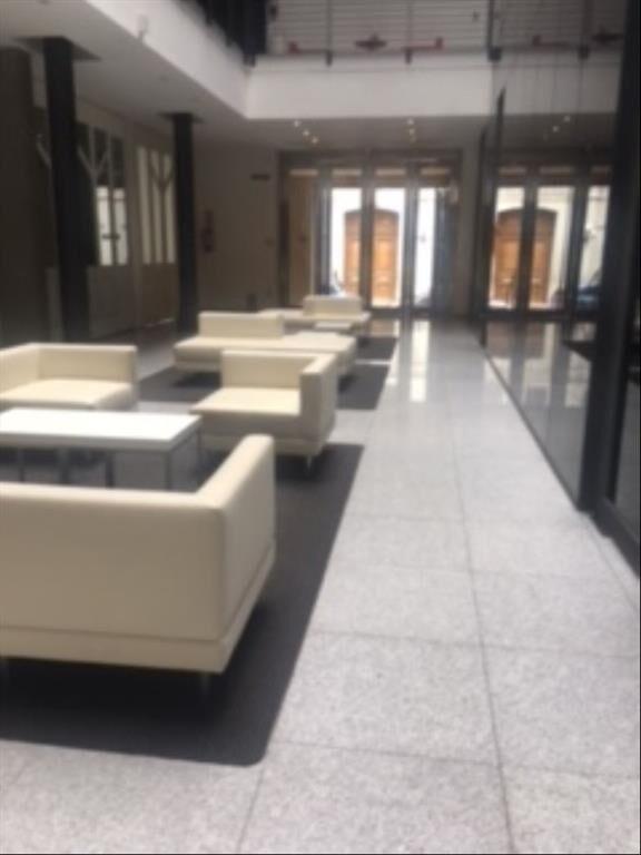 Venta Ciudad Vieja Oficina en Barreiro Ramos con 2 garajes