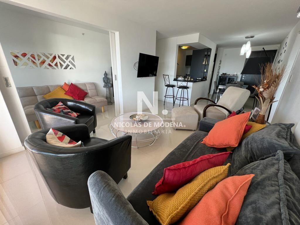 Iluminado departamento en Venta en Punta del Este