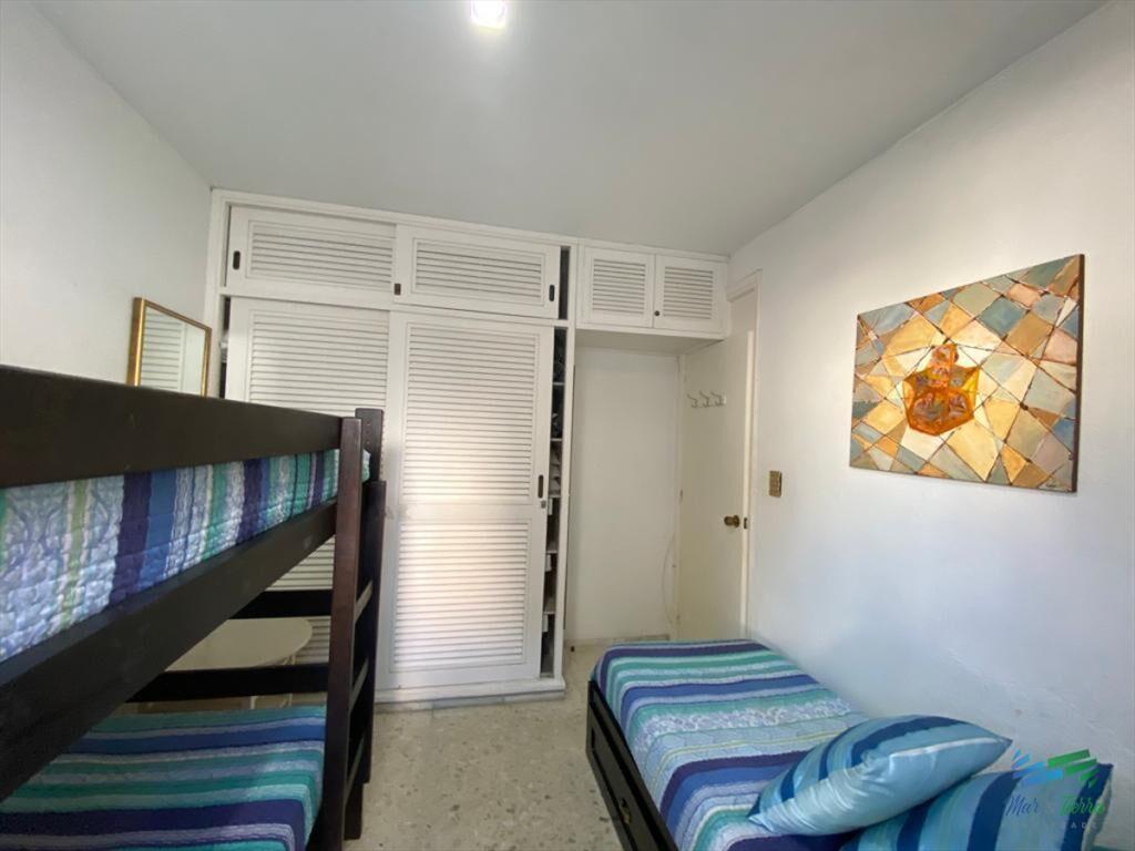 En venta apartamento 2 dormitorios sobre calle