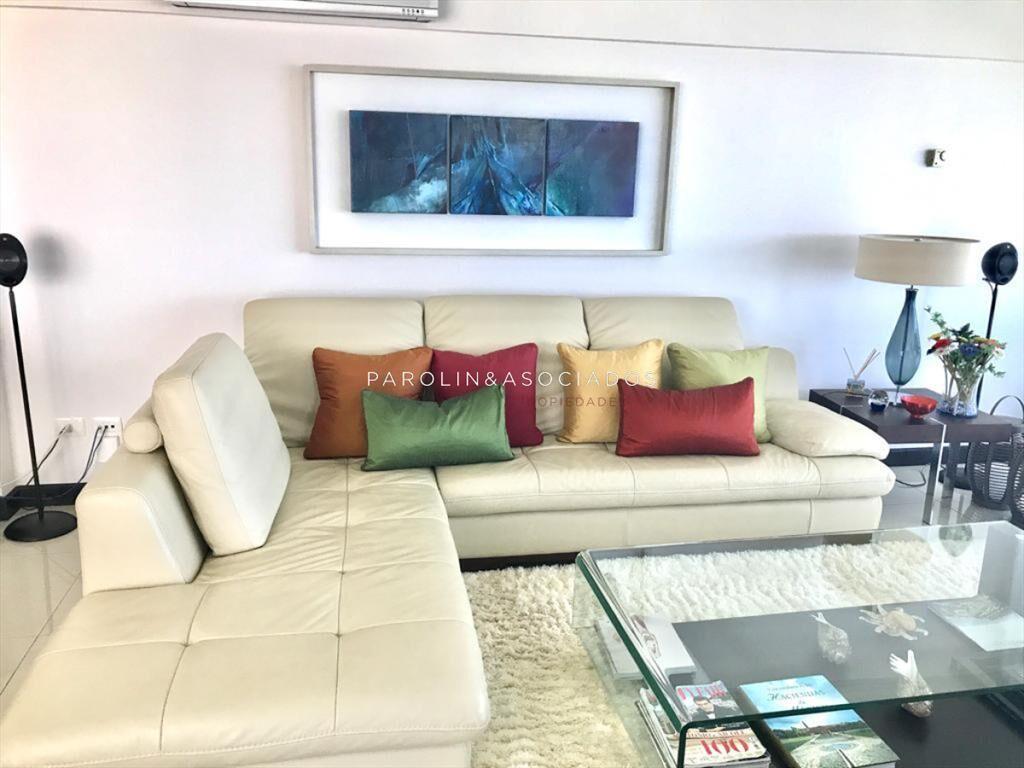Apartamento en venta de 3 dormitorios en Torre