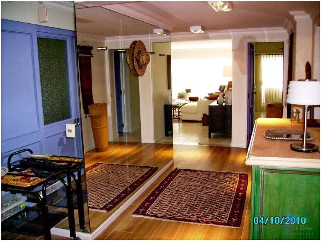 Apartamento en Brava, 3 dormitorios *