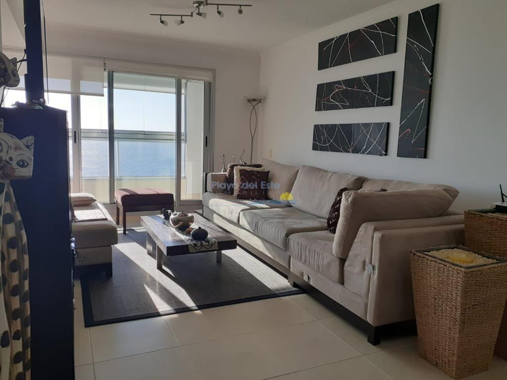 Pent house con vista directa a playa mansa
